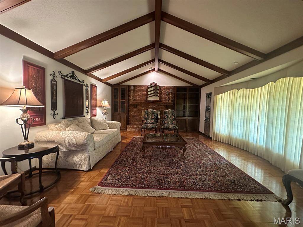 705 Saddle Spur RD, Dexter, MO 63841