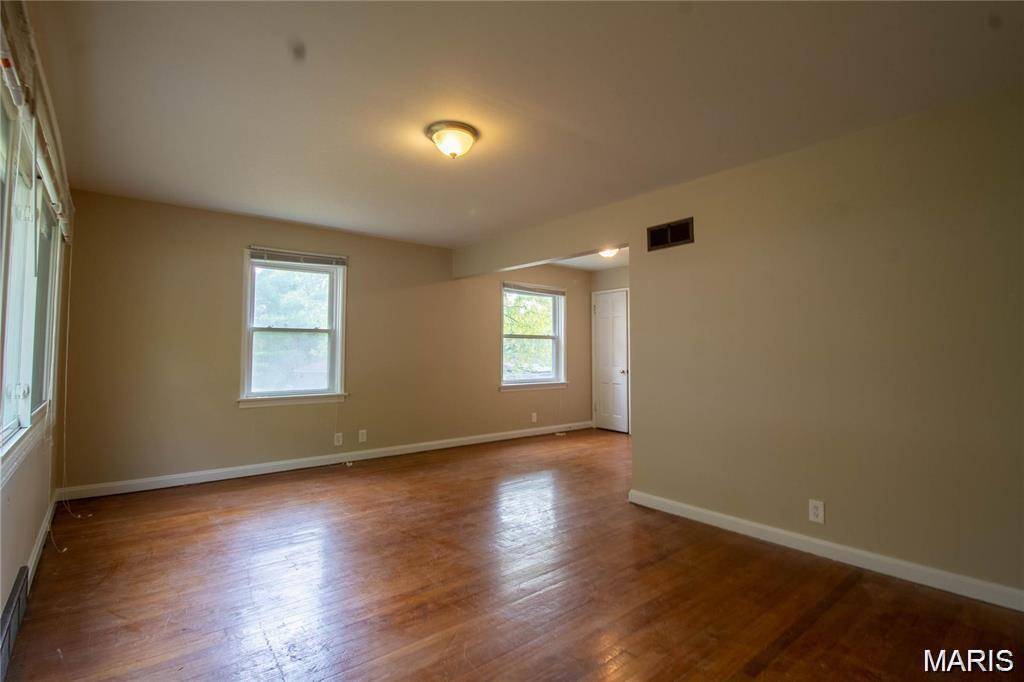 9123 Church, St Louis, MO 63137