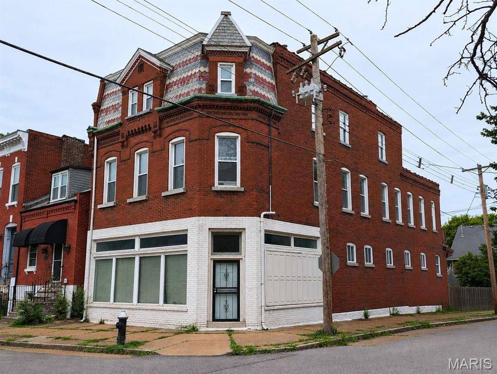 2801 Lemp AVE #B2, St Louis, MO 63118