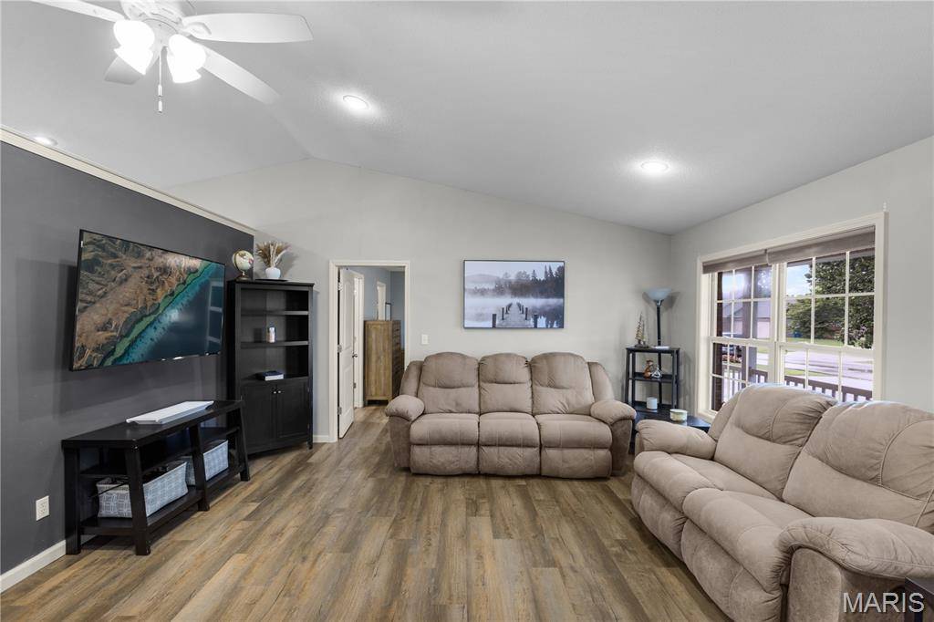 467 Oak Meadow DR, Jackson, MO 63755