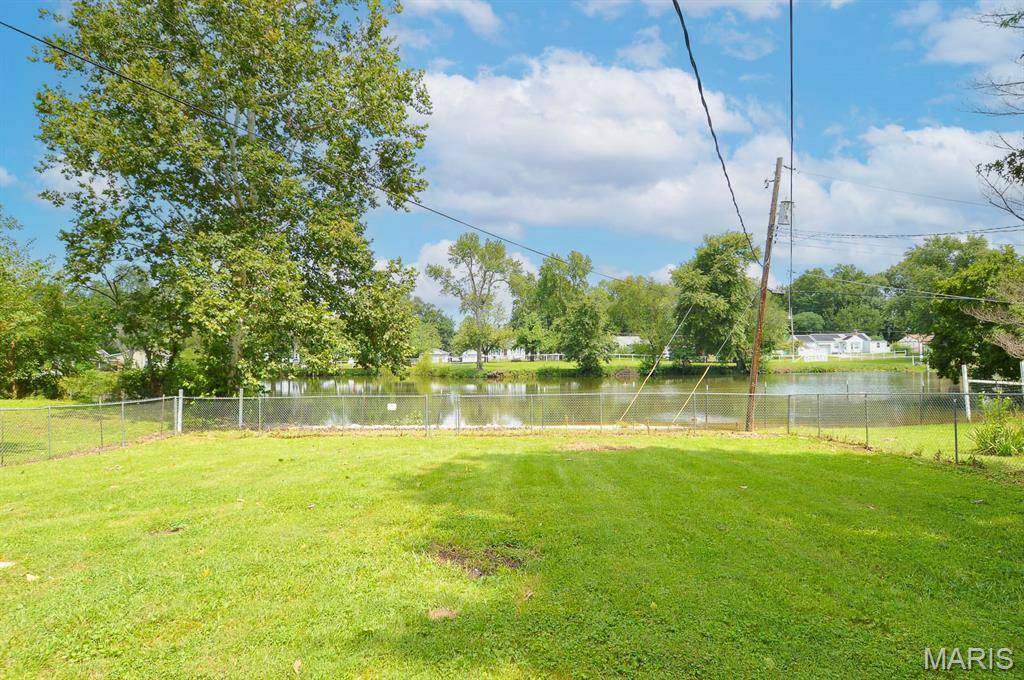 425 S 47th ST, Belleville, IL 62226