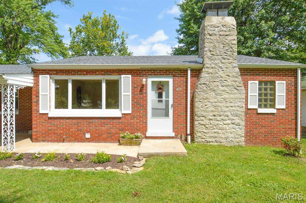 425 S 47th ST, Belleville, IL 62226