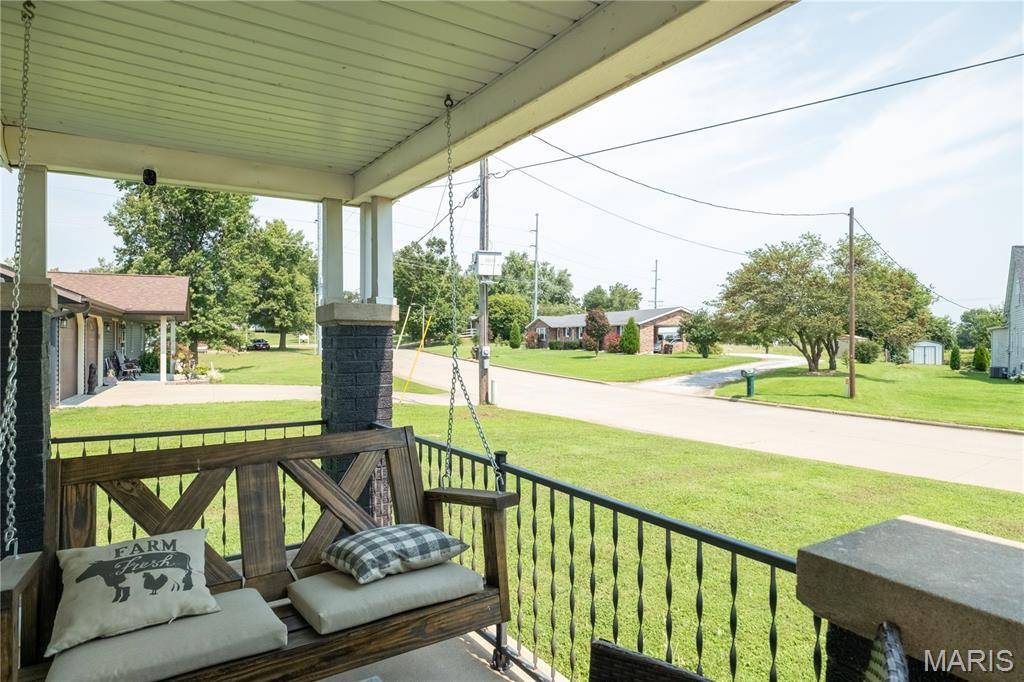 1606 Old Saint Marys RD, Perryville, MO 63775