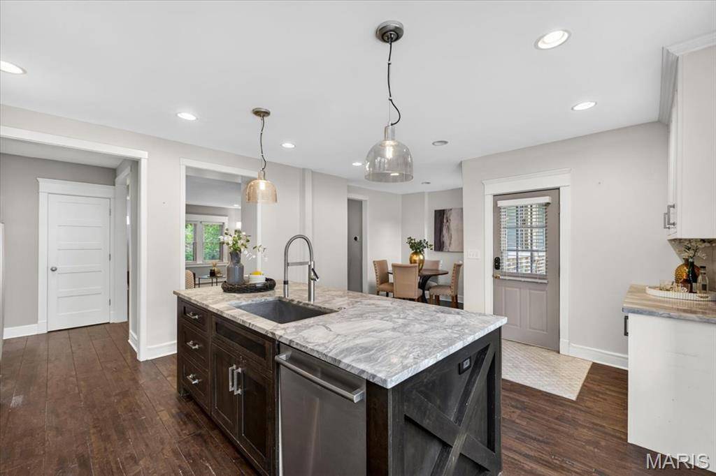 7625 Wydown BLVD #1S, Clayton, MO 63105