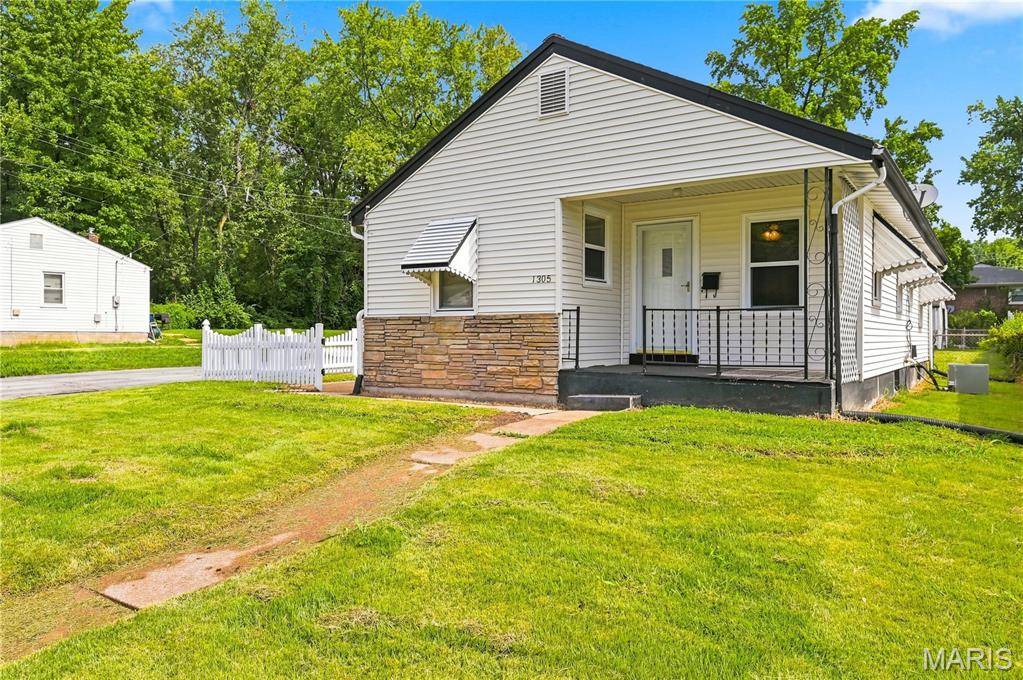 1305 Washington ST, Florissant, MO 63033
