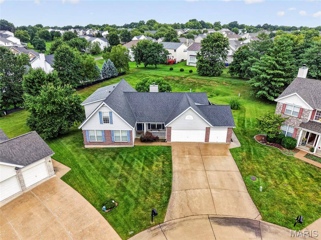 115 Mackintosh LN, O'fallon, MO 63368