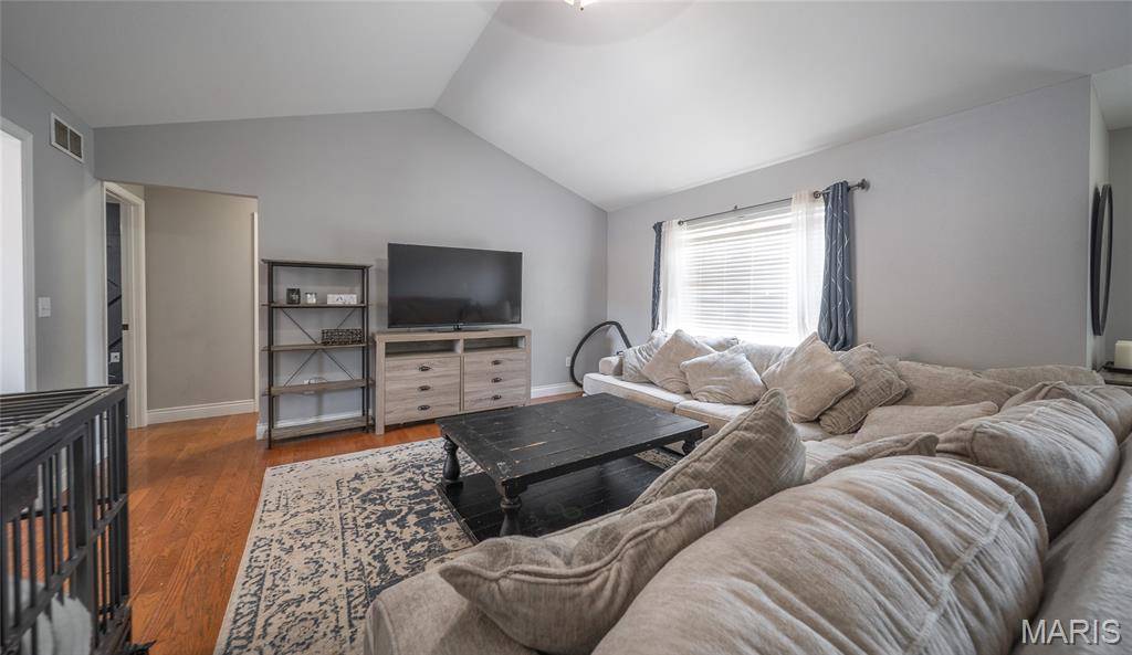109 Maxwell ST, Waynesville, MO 65583