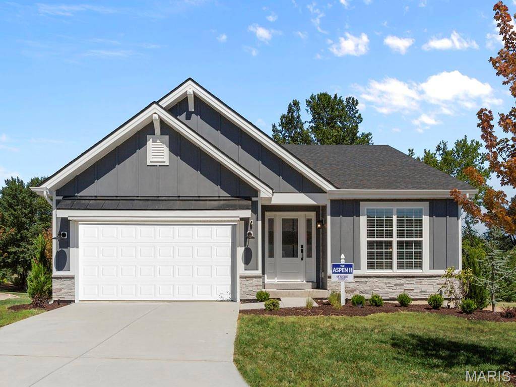 2 Aspen II at River Bluffs Manors, Florissant, MO 63031