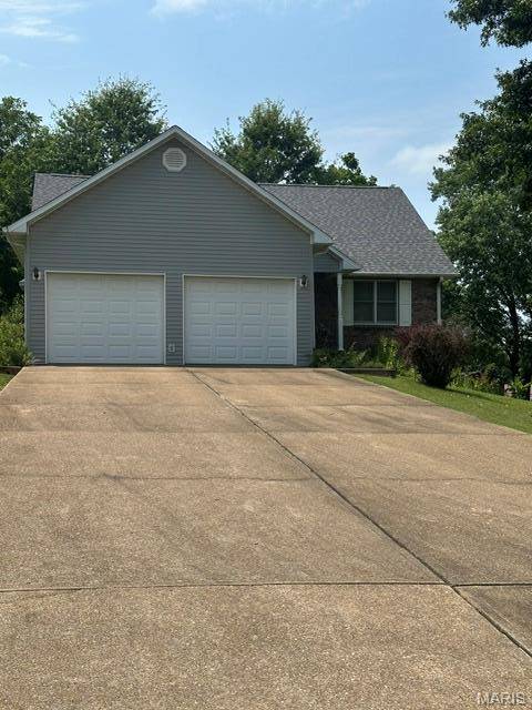 305 Sunny Acres DR, Doniphan, MO 63935