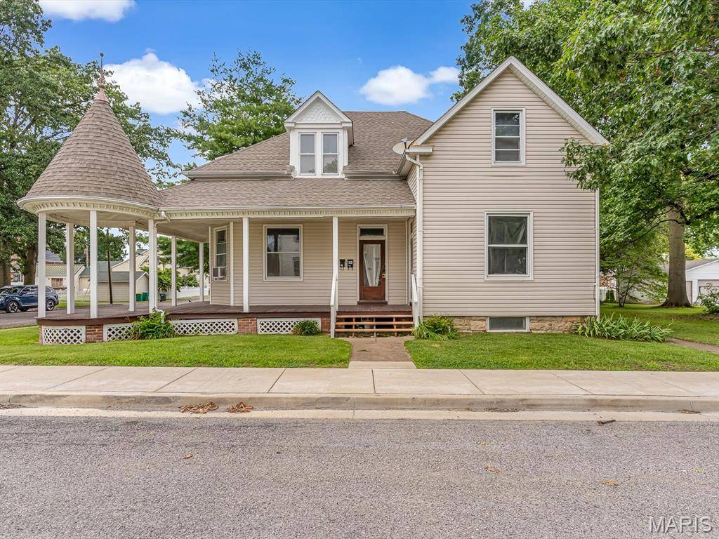 23 W Laurel ST, Millstadt, IL 62260