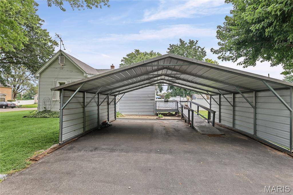 406 S 5th ST, Caseyville, IL 62232