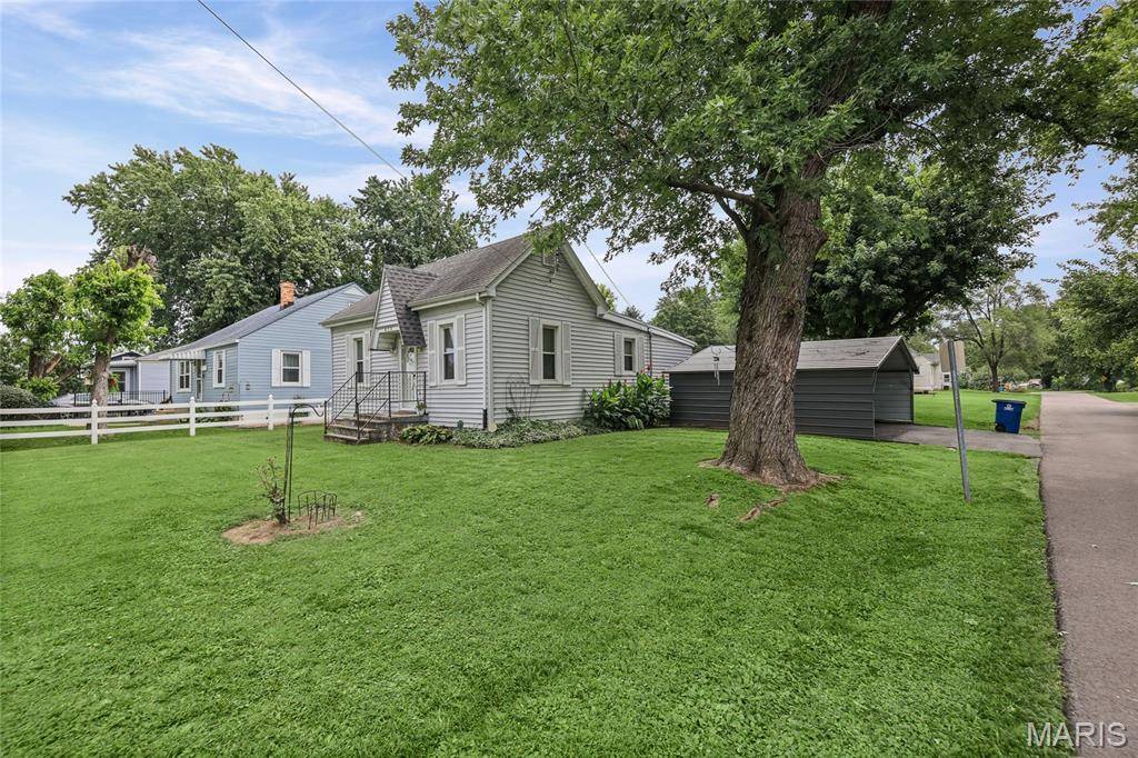 406 S 5th ST, Caseyville, IL 62232