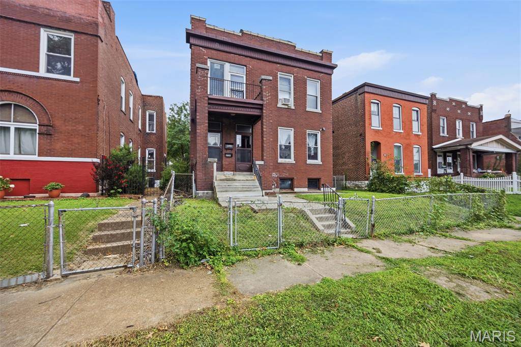 6726 Vermont AVE, St Louis, MO 63111