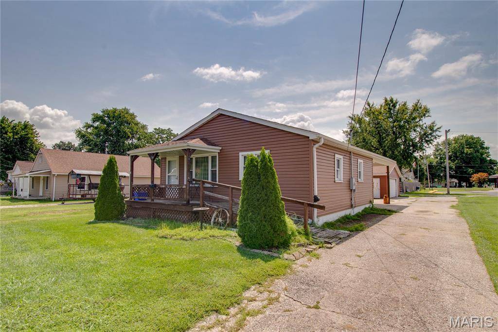 130 W Maple ST, Hartford, IL 62048