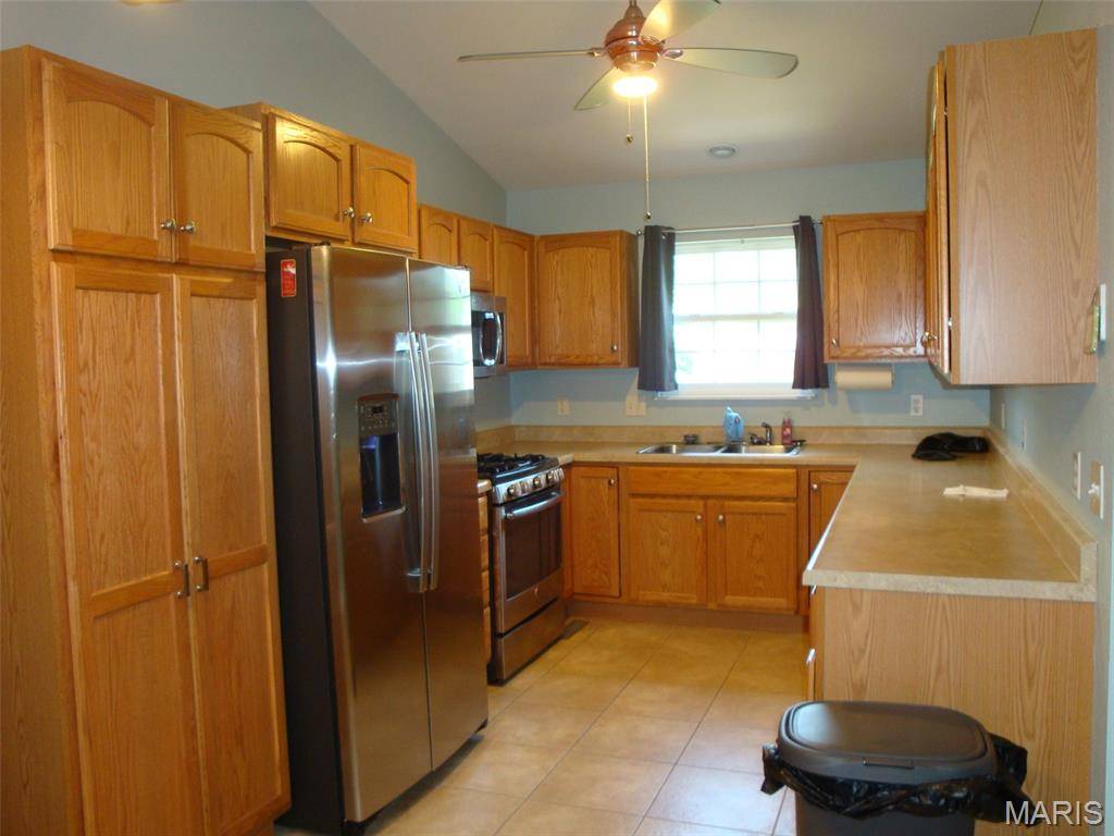 403 Garesche ST, Collinsville, IL 62234