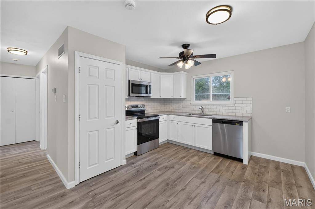 4113 Gulf SHR W, Florissant, MO 63034