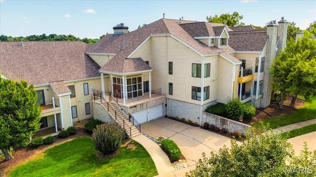 1608 Lake Knoll DR #1A, Lake St Louis, MO 63367