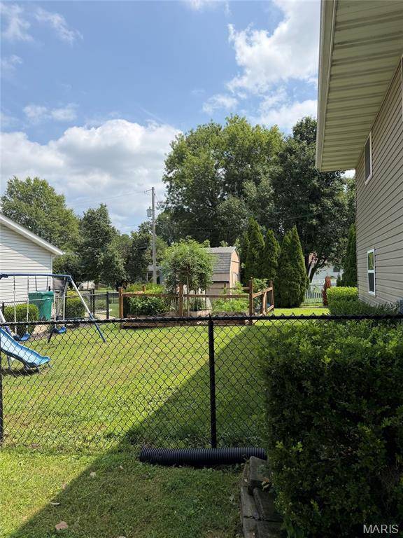 212 Whitehall DR, O'fallon, IL 62269