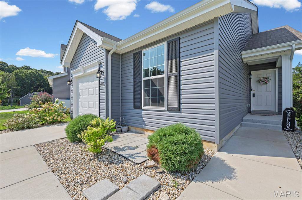 821 Black Bear DR, House Springs, MO 63051