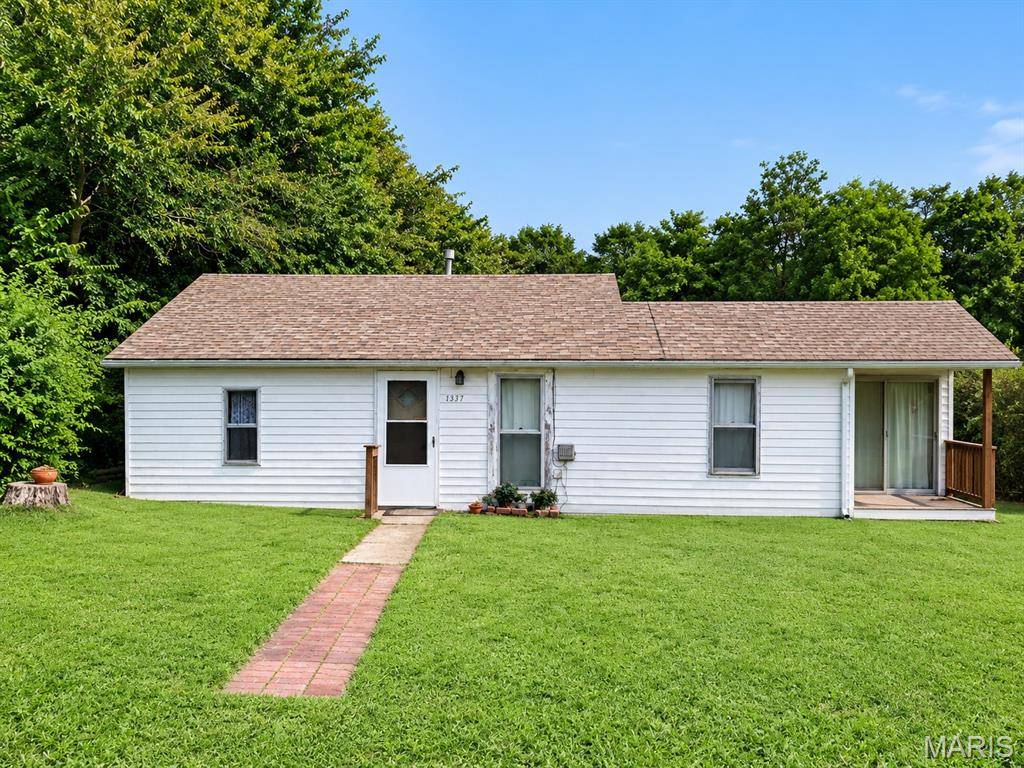 1333 11th ST, Cottage Hills, IL 62018