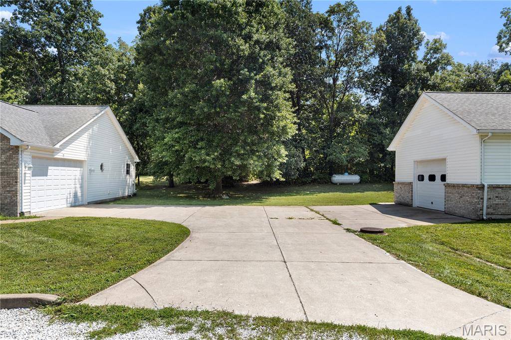 6 Meta LN, New Melle, MO 63365