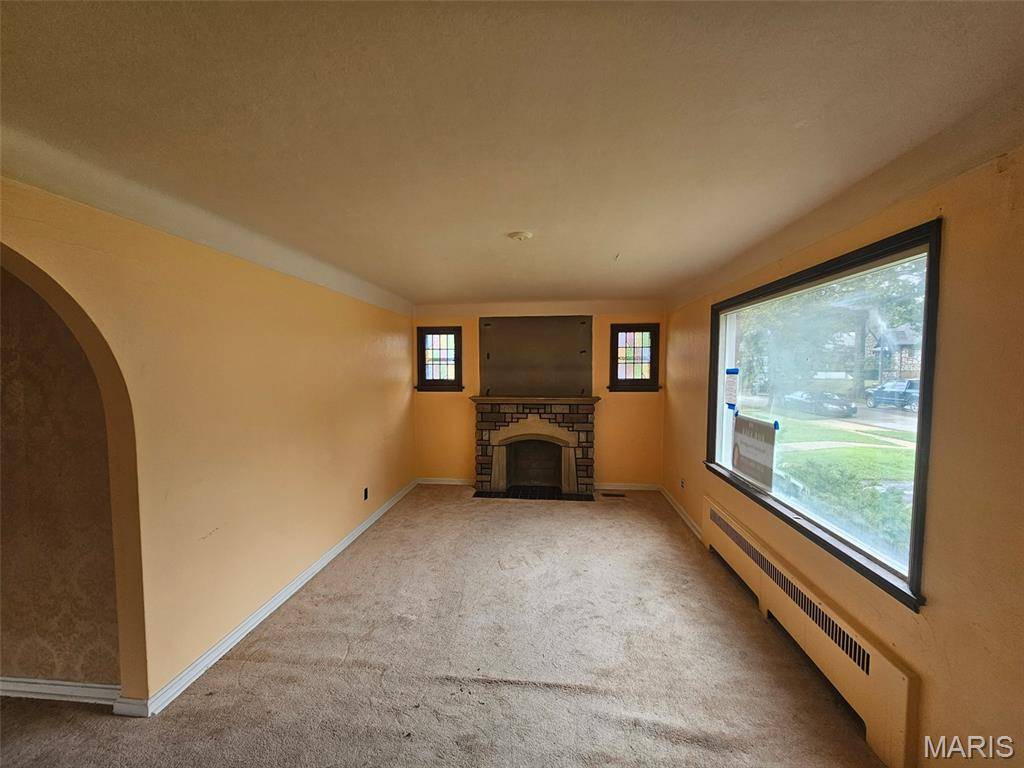 6708 Edison AVE, St Louis, MO 63121