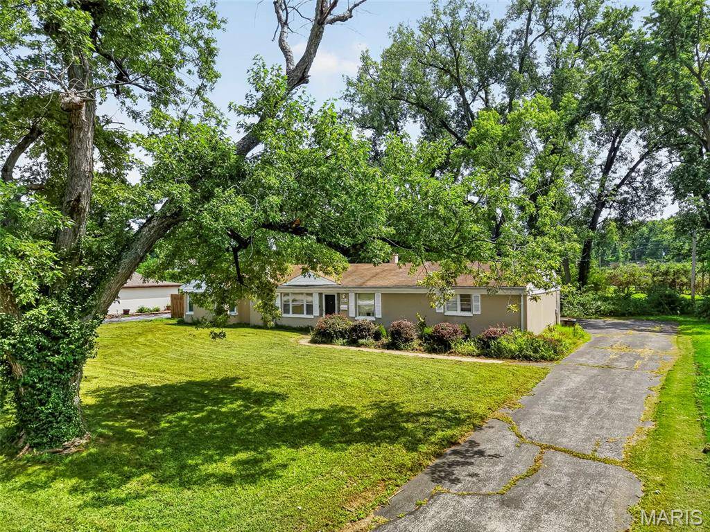 8034 Packard AVE, Berkeley, MO 63134