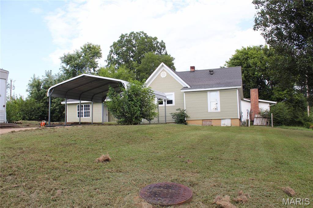 910 N 13th ST, Poplar Bluff, MO 63901