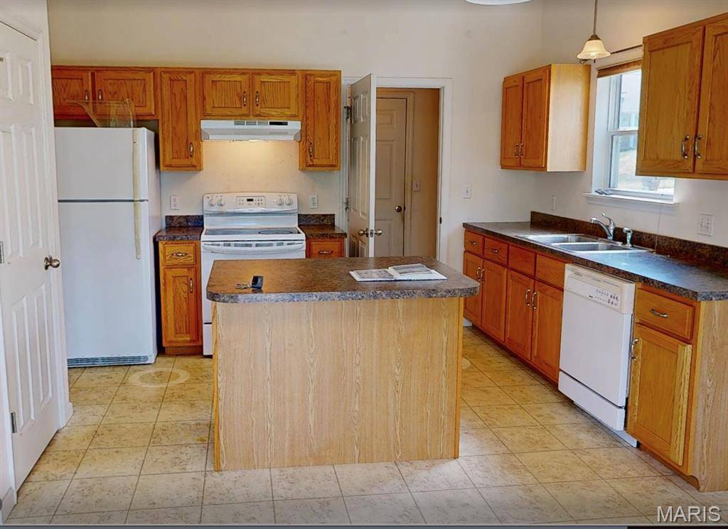 975 William And Mary CT, Barnhart, MO 63012