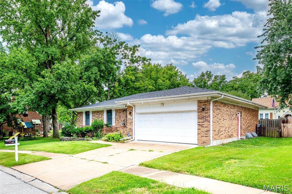 4708 Koglin CT, St Louis, MO 63123
