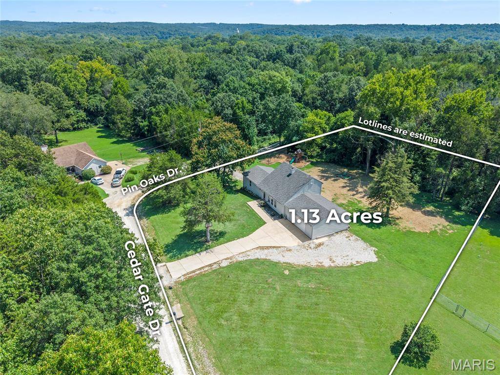 180 Cedargate DR, Dittmer, MO 63023