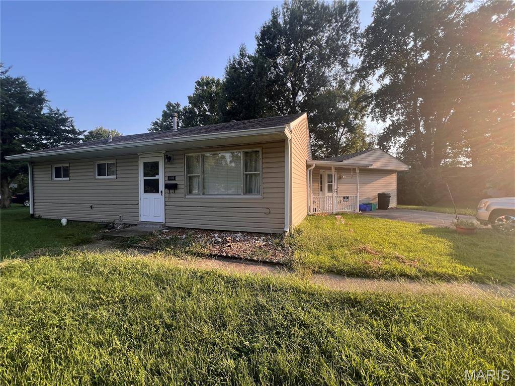 3900 N Park DR, Belleville, IL 62226