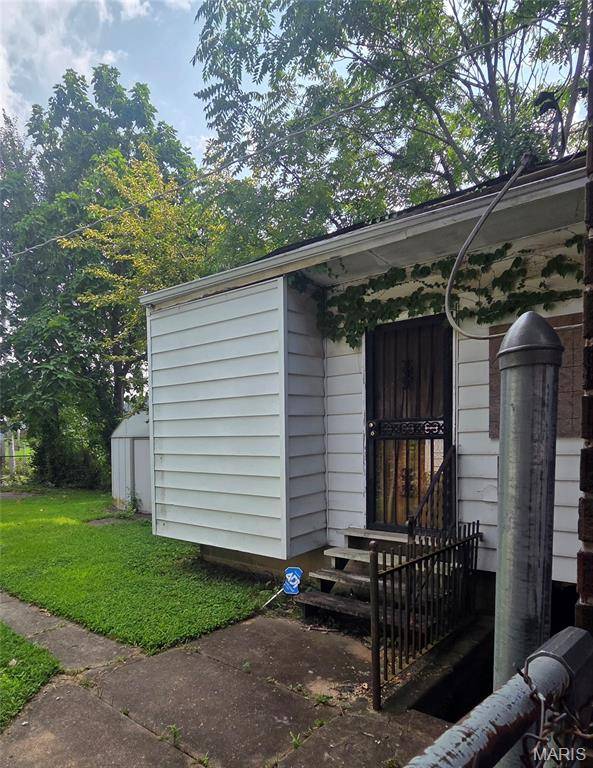 4705 Kossuth AVE, St Louis, MO 63115