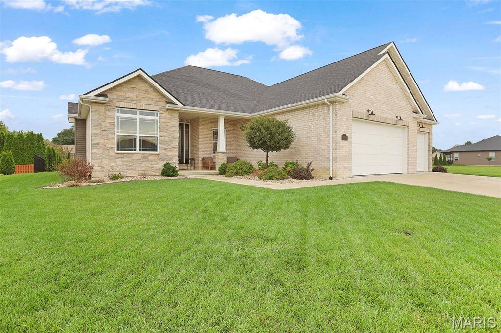 1619 Oglesby DR, Edwardsville, IL 62025