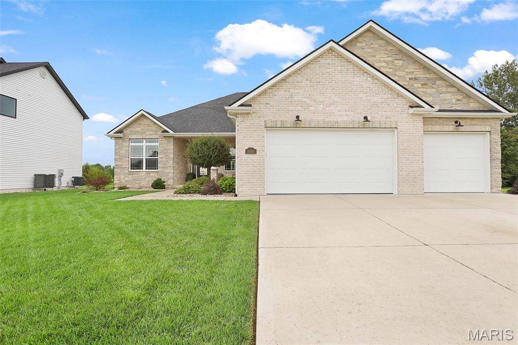 1619 Oglesby DR, Edwardsville, IL 62025