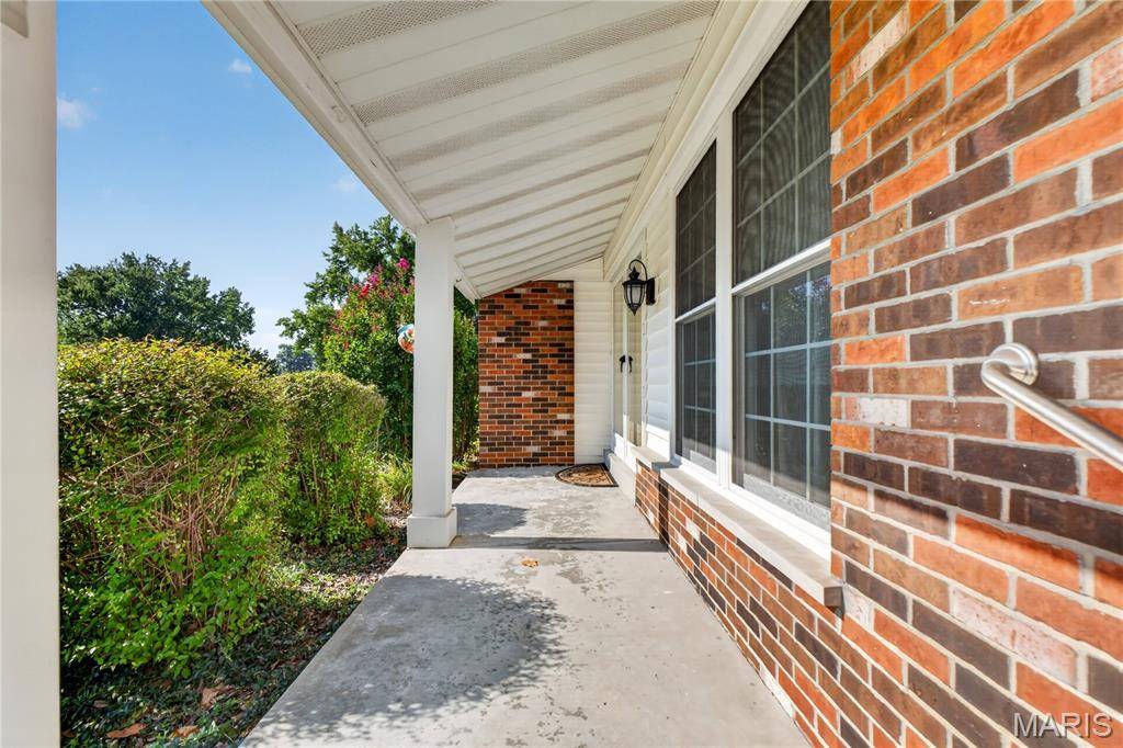14649 Baratton DR, Florissant, MO 63034