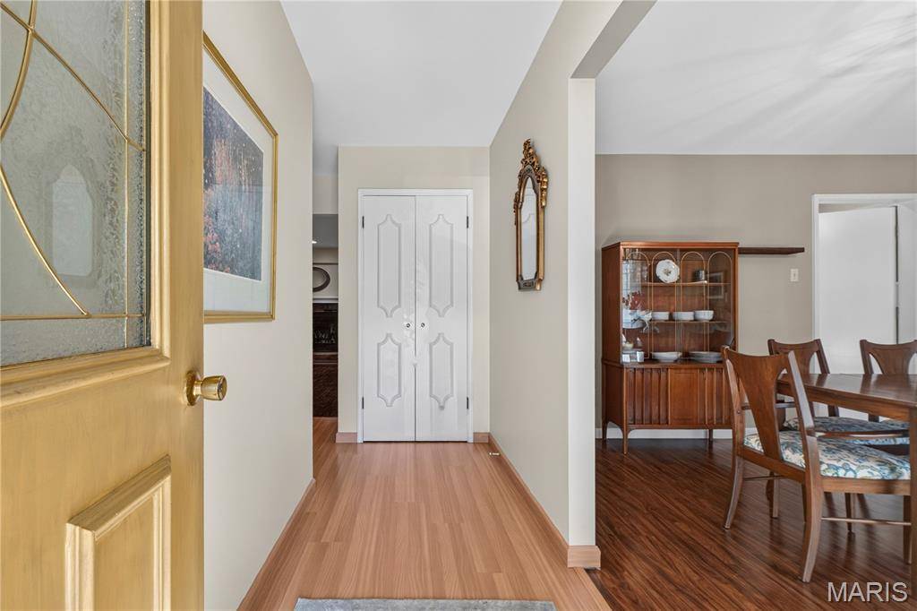 14649 Baratton DR, Florissant, MO 63034