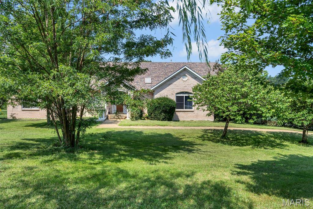 5541 Blackberry LN, Unincorporated, MO 63090