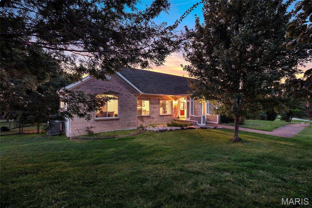 5541 Blackberry LN, Unincorporated, MO 63090
