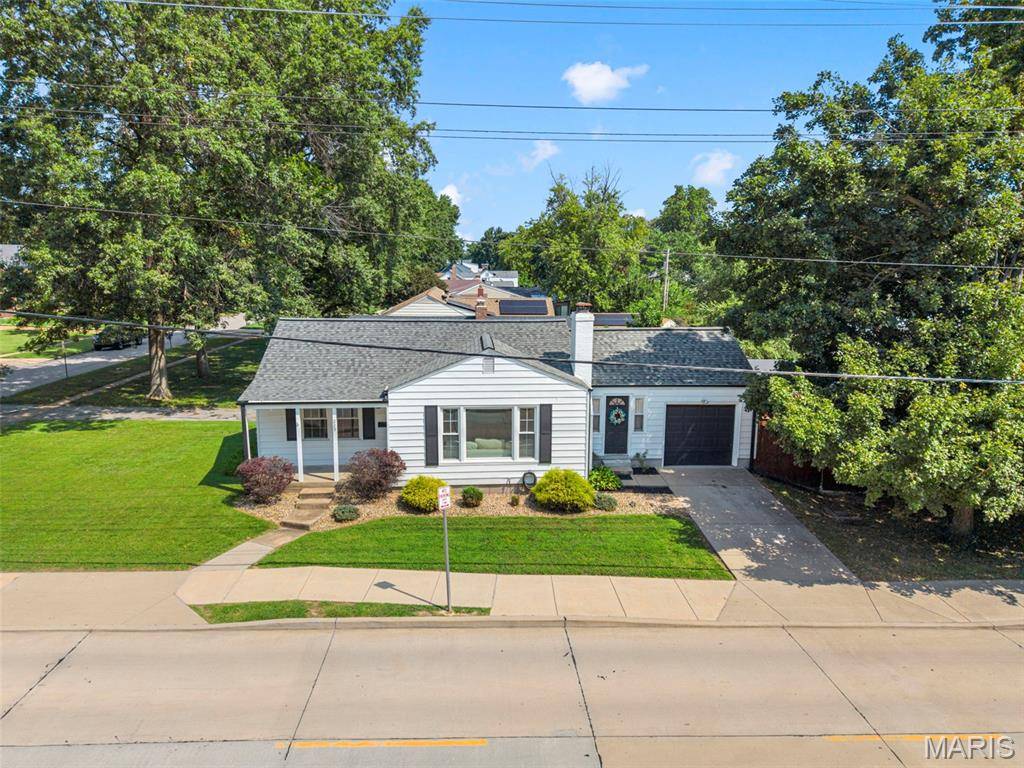 229 Quan AVE, Kirkwood, MO 63122