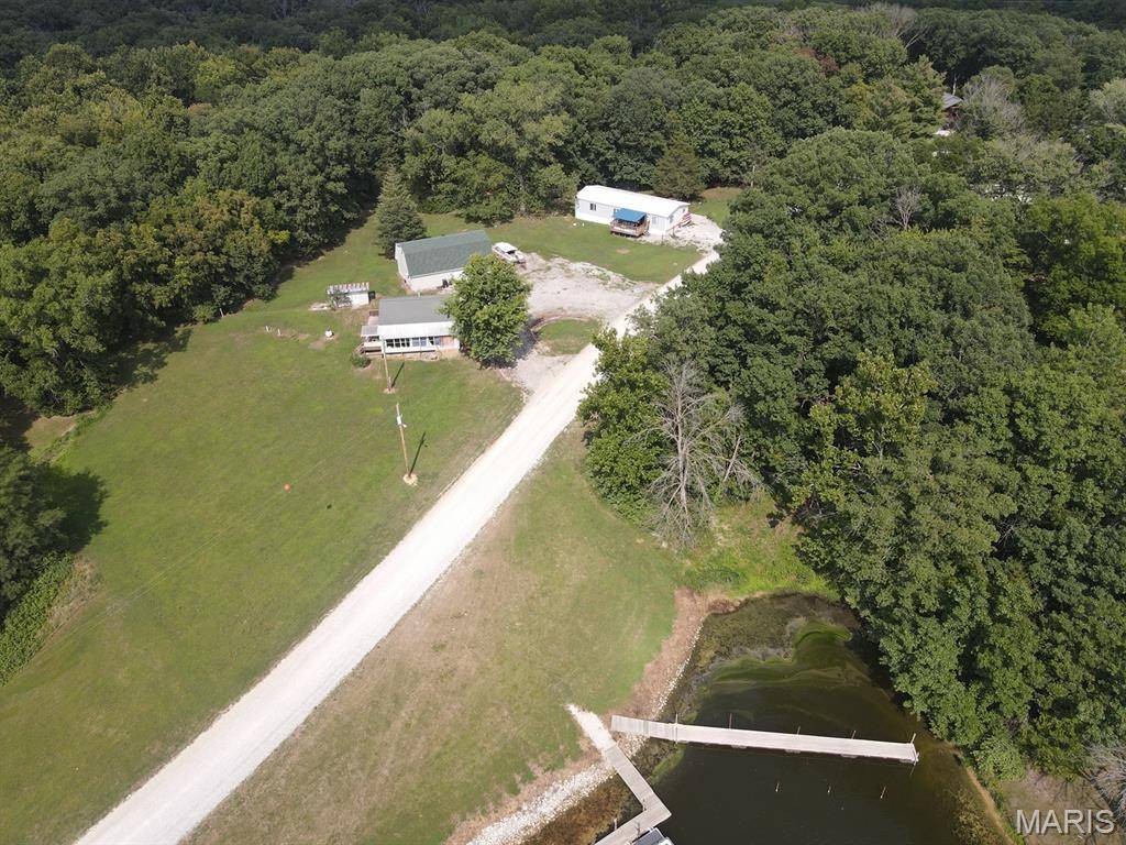 28567 Comanche TRL, Canton, MO 63435