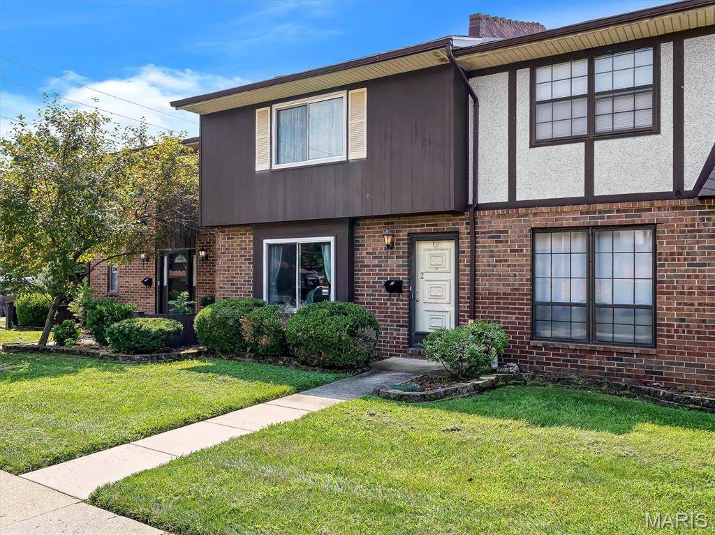1229 N 17th ST #2, Belleville, IL 62226