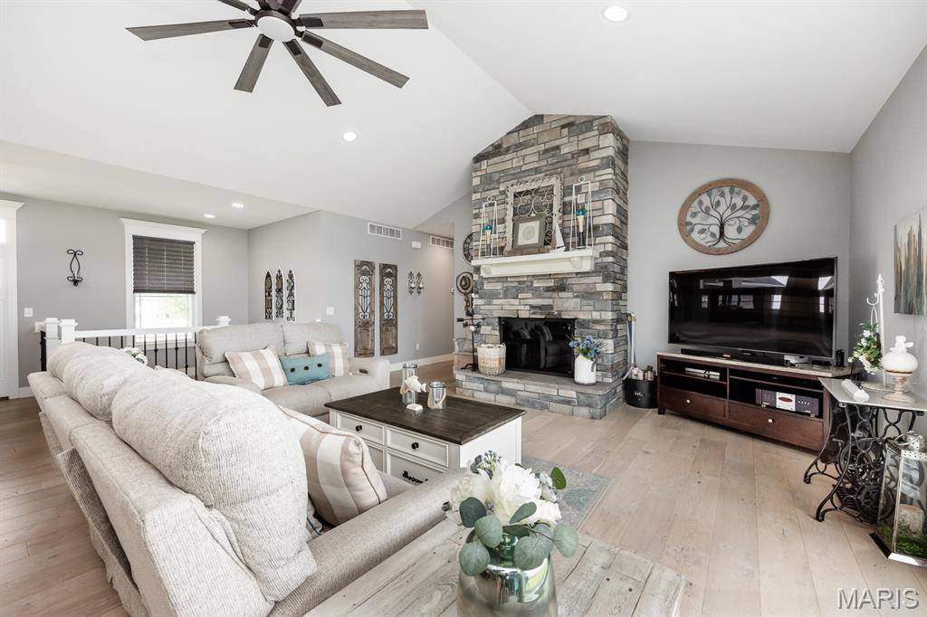 3450 Arbor View CT, Freeburg, IL 62243