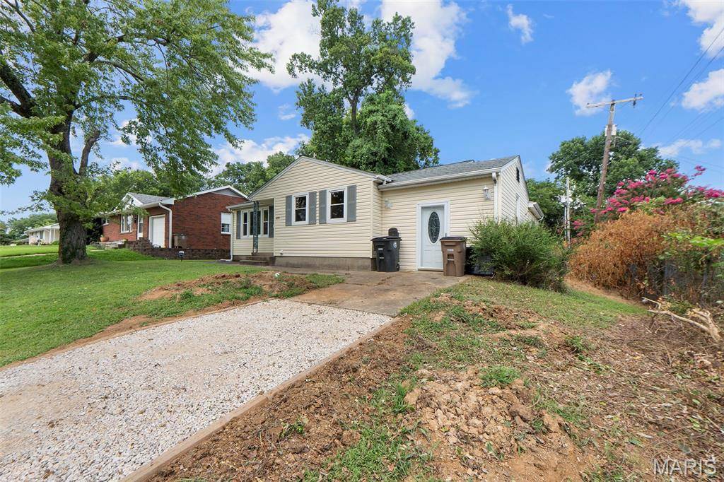 420 Green Acres ST, Cape Girardeau, MO 63701