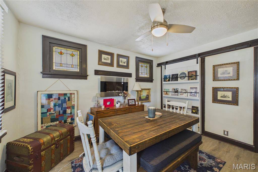 9920 Lark AVE, St Louis, MO 63125