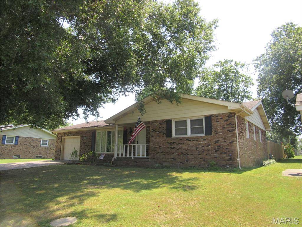 307 Boucher ST, Dexter, MO 63841