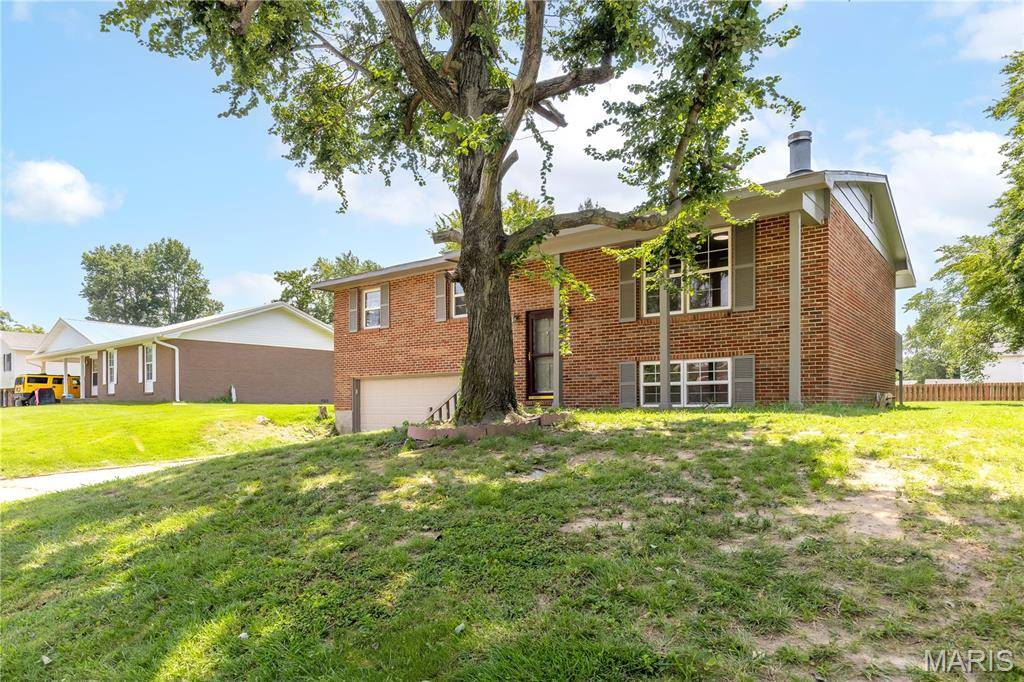 853 Cambridge DR, Sikeston, MO 63801