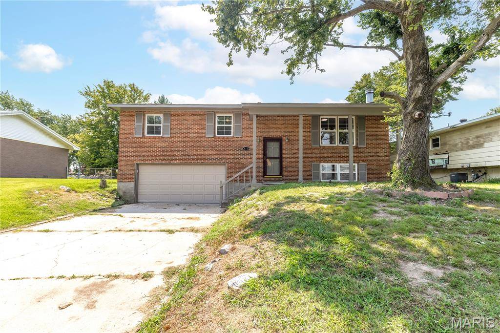 853 Cambridge DR, Sikeston, MO 63801