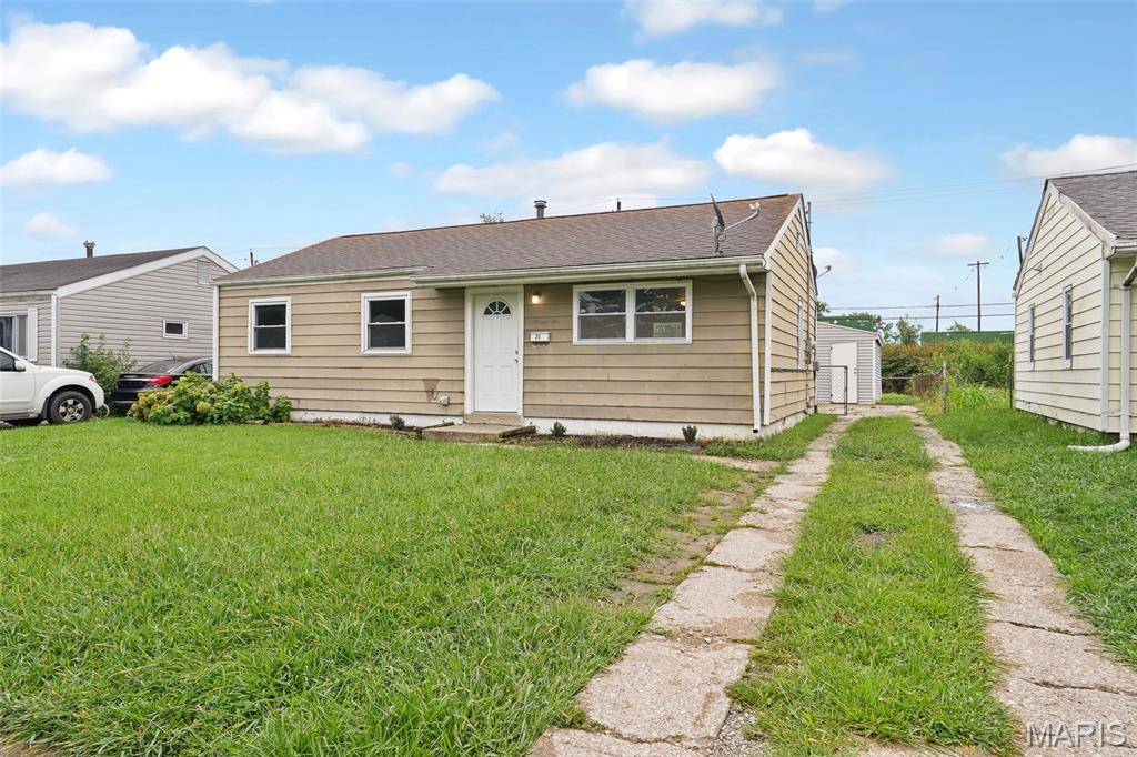 25 Briarcliff DR, Granite City, IL 62040