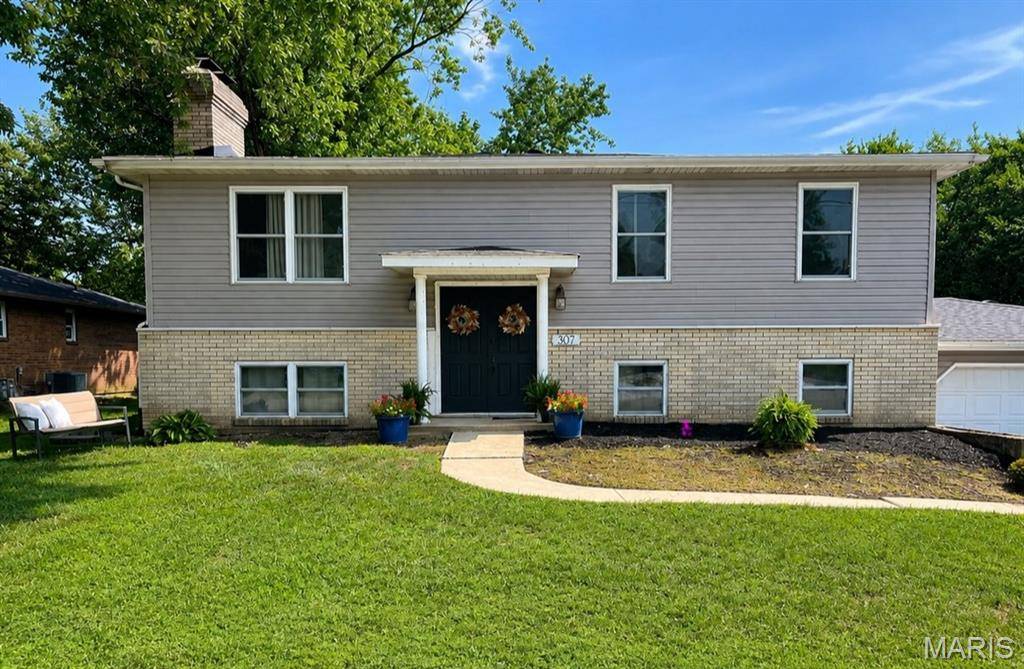 307 Hazel ST, Troy, IL 62294